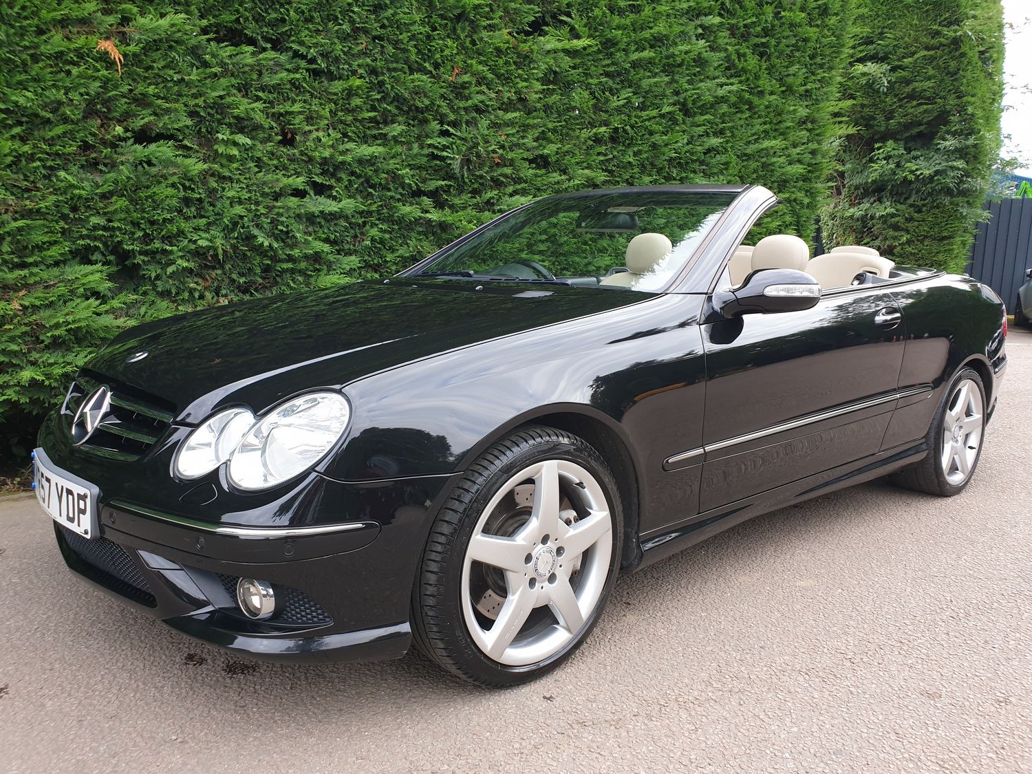 Mercedes Benz CLK (W209) Cabrio 350 specs, dimensions