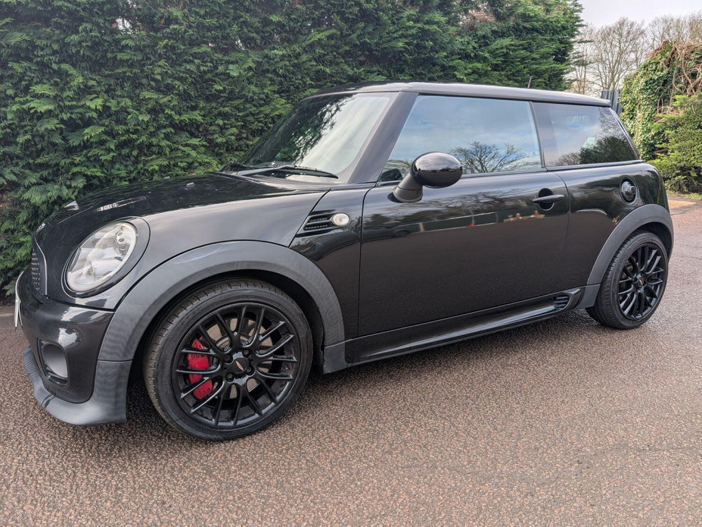 2010 MINI HATCH