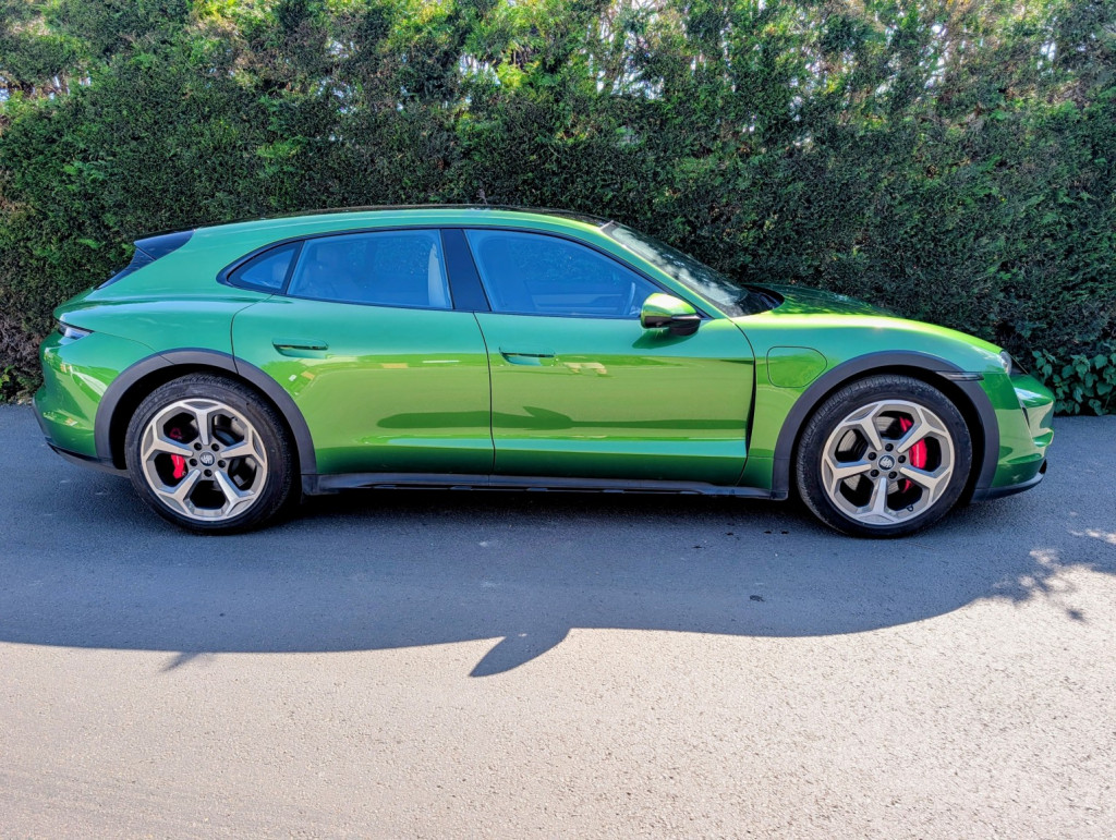 2022 Porsche Taycan